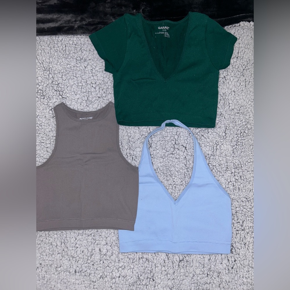 Seamless tops